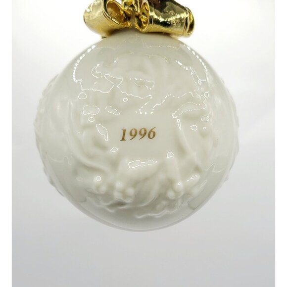 Lenox Other - Vtg Lenox Ornament 1996 Annual Holiday Ball Wreath Gold Bow Original Box y2k